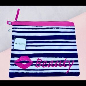 Macy's Beauty Bag Pouch Waterproof NEW WITH TAGS 12”x 9”.